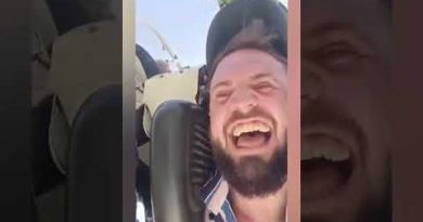 Festivalgoer passes out on rollercoaster while friend laughs | USA TODAY #Shorts