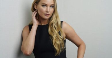 jennifer-lawrence-says-leaving-home-at-14-inspired-new-film-‘causeway’-–-toronto-sun