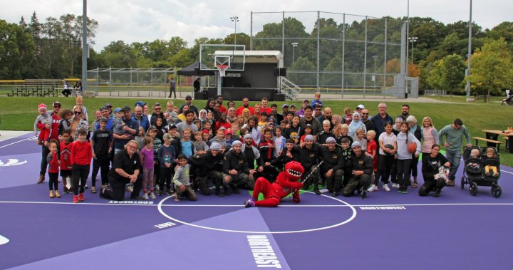 toronto-raptors-unveil-newly-upgraded-basketball-courts-in-london,-ont.-–-global-news