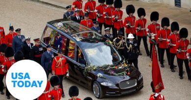 Mourners say final goodbyes to Queen Elizabeth II at St. George's Chapel | USA TODAY
