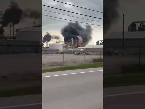 BP oil refinery in Ohio breaks out in flames | USA TODAY #Shorts