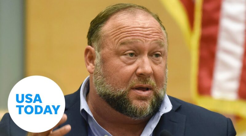 Alex Jones ordered to pay nearly $1 billion to Sandy Hook victims | USA TODAY
