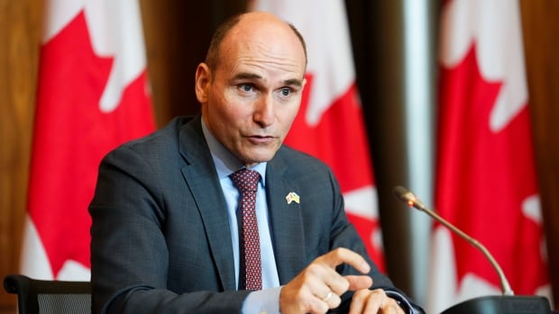 duclos-says-he-wants-to-be-the-provinces’-ally-—-but-the-health-care-debate-is-getting-fractious-–-cbc-news