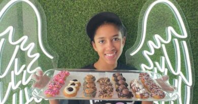 this-donut-shop-just-outside-toronto-was-started-up-by-an-11-year-old-–-blogto