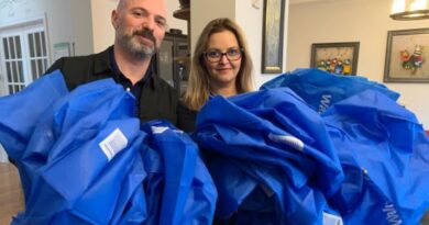 walmart’s-plastic-bag-ban-leaves-some-customers-saddled-with-mounds-of-reusable-bags-–-cbc.ca